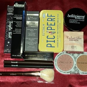 Makeup bundle